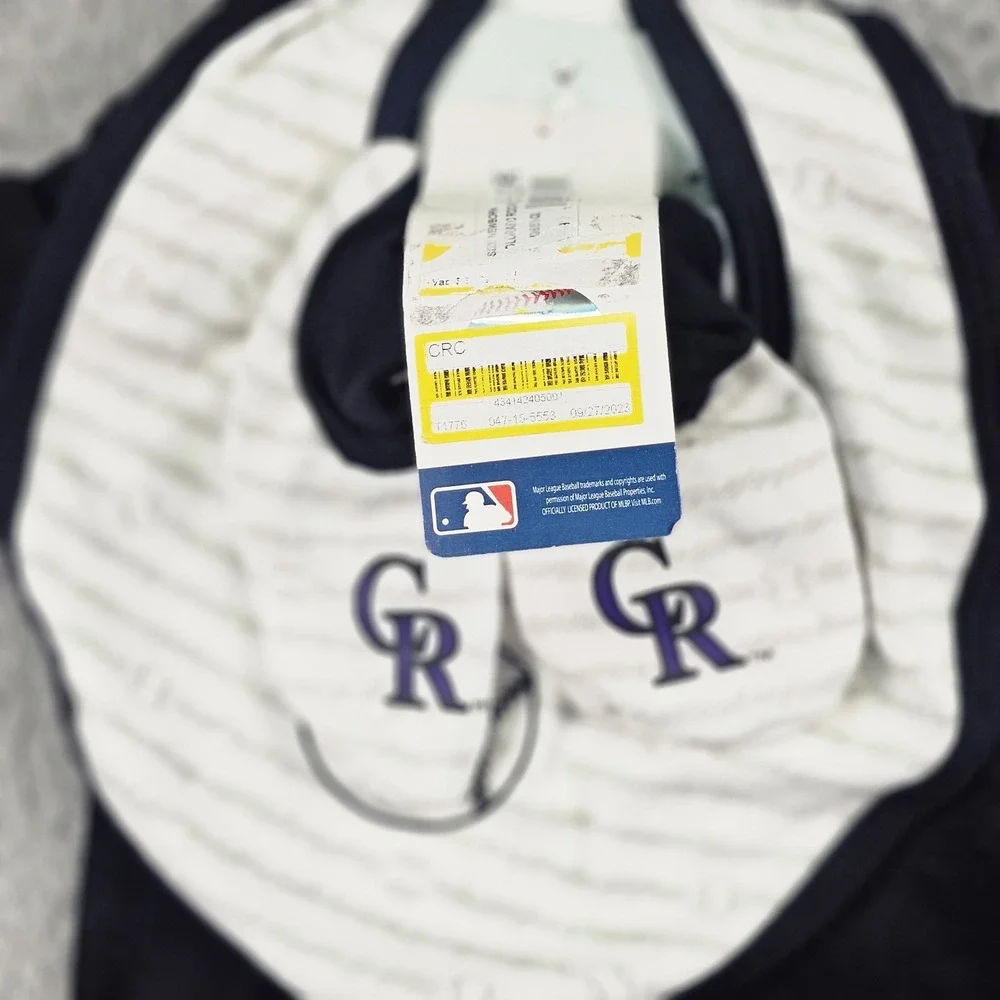 Colorado‎ Rockies Shirt Bodysuit Boys 0-3 Months Black MLB Baseball Bib Booties
